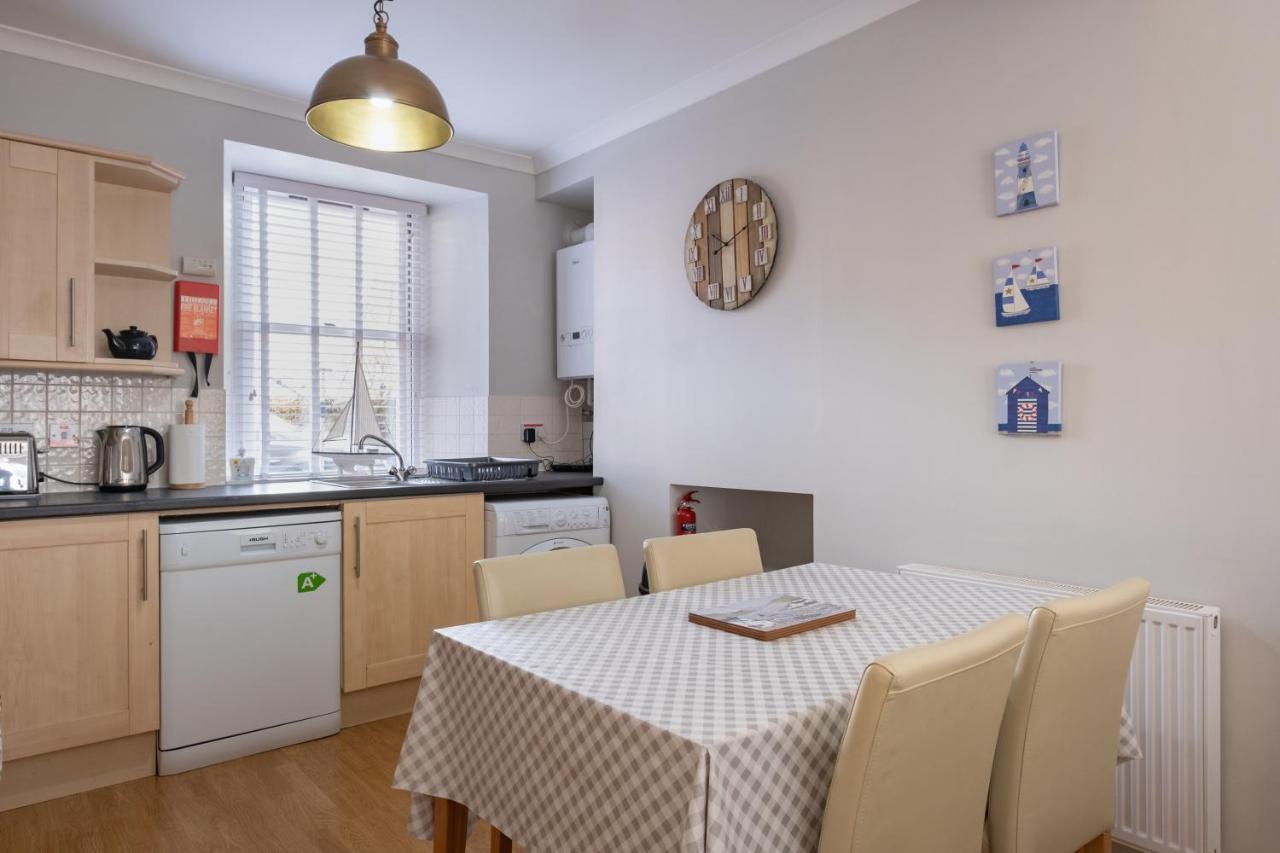 Stonehaven Ground Floor Home With A Spectacular Harbour View. Dış mekan fotoğraf