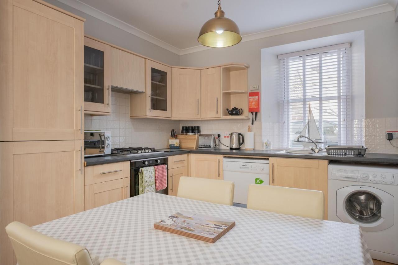 Stonehaven Ground Floor Home With A Spectacular Harbour View. Dış mekan fotoğraf